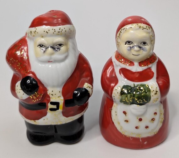 Cute Salt Shaker Set - Christmas Pepper Shakers - Santa and Mrs. Claus - 3.75'' Tall
