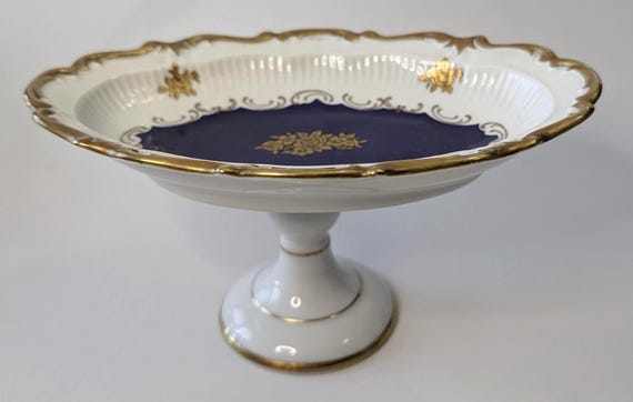 Vintage - Elegant Pedestal Dish in porcelain - marked Germany - white color - measures 8.5'' high x 8.5'' long x 5.5'' wide