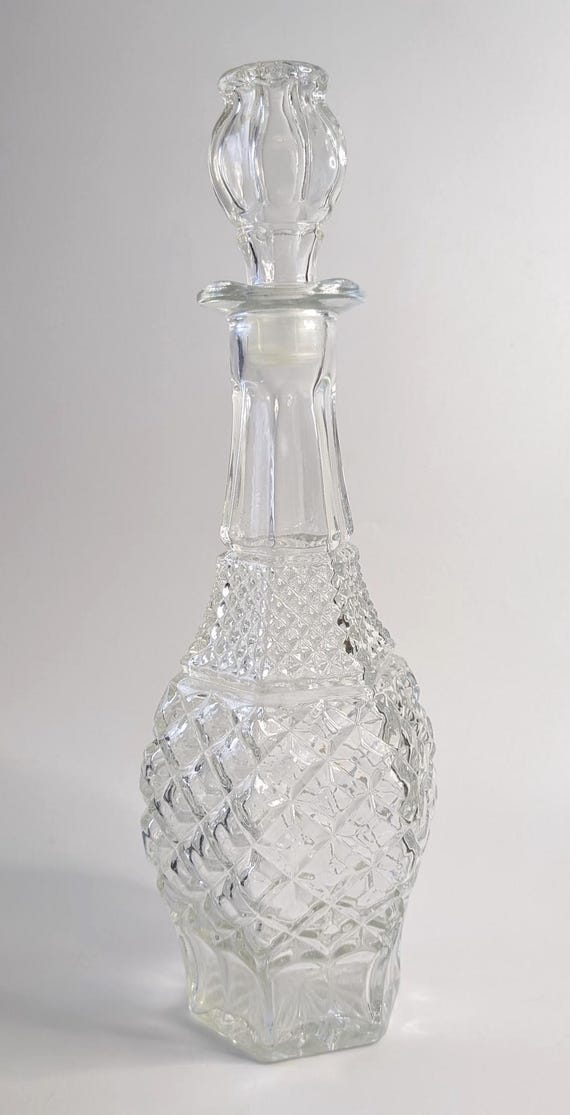 Vintage - Belle Carafe / Decanter - Wexford - 14.5'' tall with stopper - Vintage