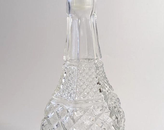 Vintage - Belle Carafe / Decanter - Wexford - 14.5'' tall with stopper - Vintage