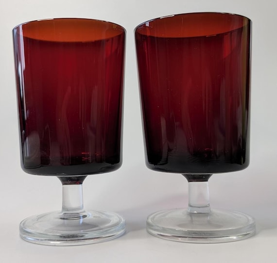 Vintage - Luminarc Glass - France - Cavalier - Set of 2 Glasses - Ruby - Measures 5.25''tall x 3''diam.