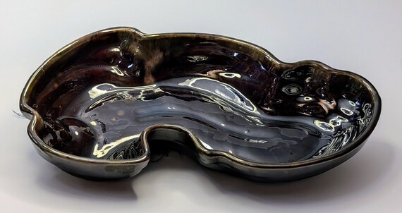Vintage - Catchall / Candy Dish - Beauware Pottery - No555 - 13''long x 7'' Tall