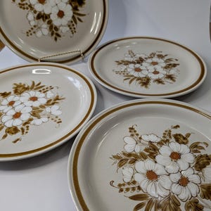 Design Four Stoneware - Etsy