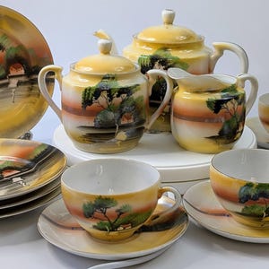 Vintage - Japanisches Teeservice - Teekanne - Milch & Zucker - 4 kleine Teller - 4 Untertassen - Porzellan - Handbemalt - 17-tlg.