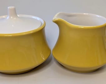 Elegante conjunto amarelo para açúcar e leite da NIKKO, Kingston, com a marca Japan.