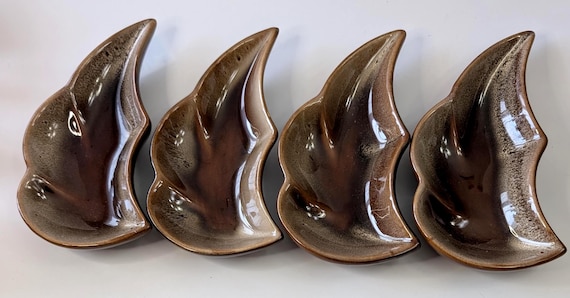 Vintage - Set of 4 Dishes from La Poterie de Beauce - Replacement Parts - Each: 8.5''long x 4''wide
