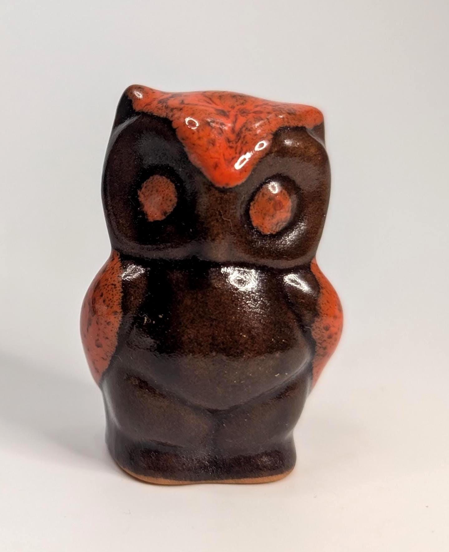 Vintage - Petit Hibou en poterie MCM - orange & brun - 3''haut