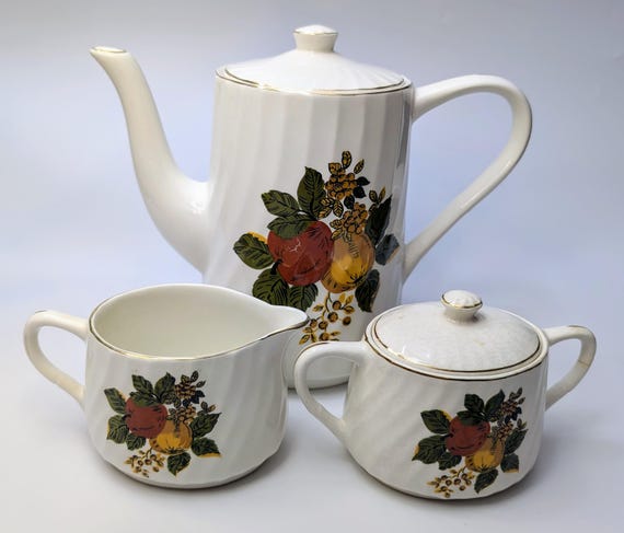 Vintage - Teapot Set / Coffee Pot & Milk / Cream / Sugar - British Harvest - Enoch Wedgwood - Tunstall - England - 7''Tall Teapot