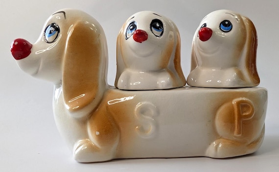 Vintage - Salt & Pepper Shakers - Dogs - Dachshund - Teckel - Ceramic - 5.5'' long