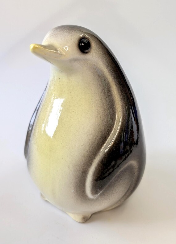 Vintage - Penguin - ceramic - 5" high