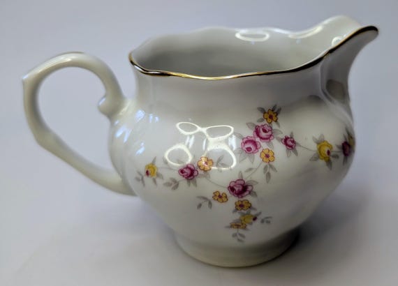 Vintage - Cream jug / creamer / gravy boat - pink and yellow floral pattern - Favolina - Poland - 6.5''long x 4.5'' high