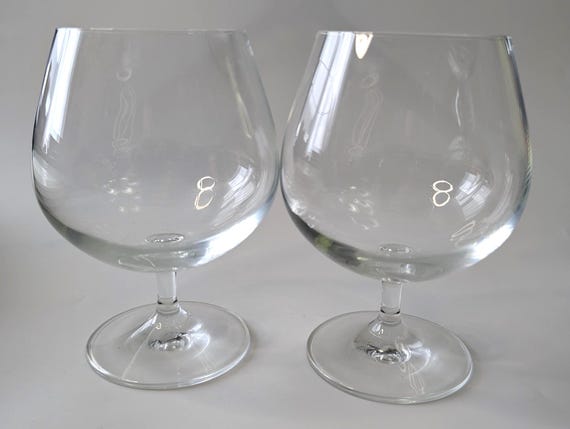 Vintage - Pair of Footed Glasses - measures 5.5'' high