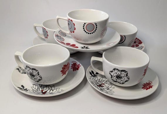 Set of 5 ceramic cups and saucers - cup size: 2.5'' high and saucer measures 6'' in diameter