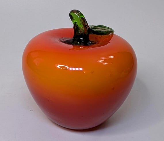 Art Blown Glass Fruit - Apple - 3.5'' Tall