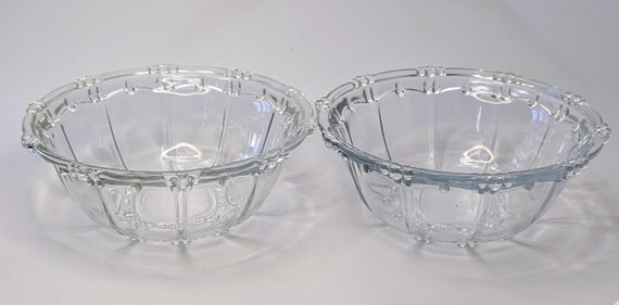 Vintage - Set of 2 Serving Bowls - KIG Oyster Pearl - 7'' Diameter x 3'' Tall