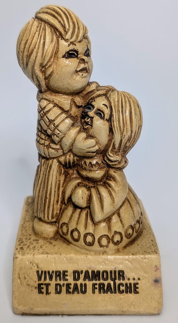Vintage - Paula Figurine 1974 - written in French - 5.5'' Tall