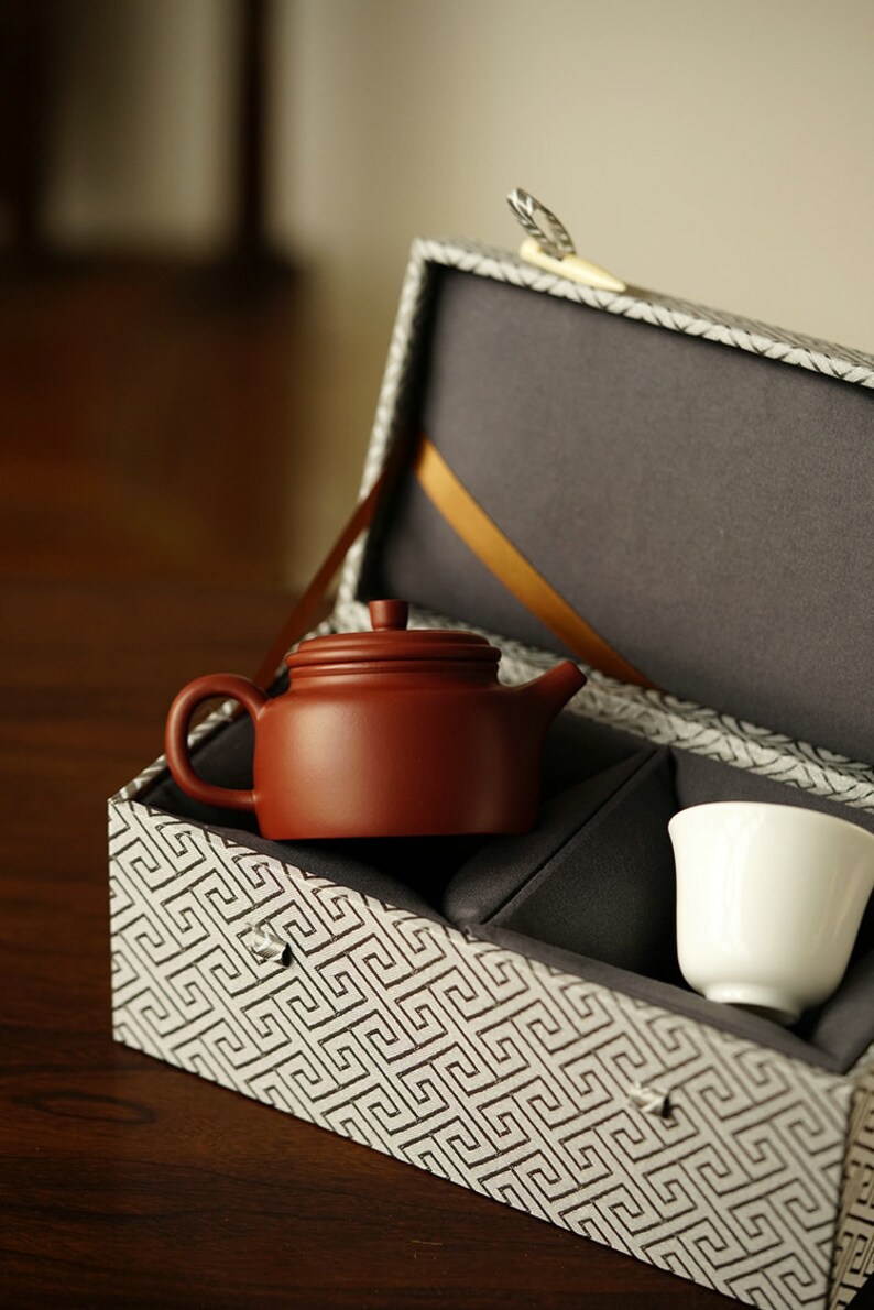 Goshoppingsupply Yixing Clay Teapot