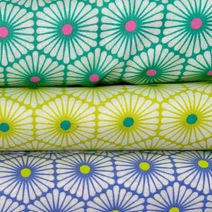 Tula Pink Besties Daisy Chain, PWTP220 Clover, Free Spirit Tula Pink Besties Daisy Chain, PWTP220 Clover, Free Spirit