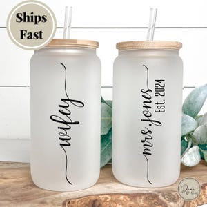 Custom Wifey Glass Cup for Bride to Be, Personalized Wifey Glass Tumbler with Lid Straw Future Mrs Engagement Bridal Shower Gift for Bride
