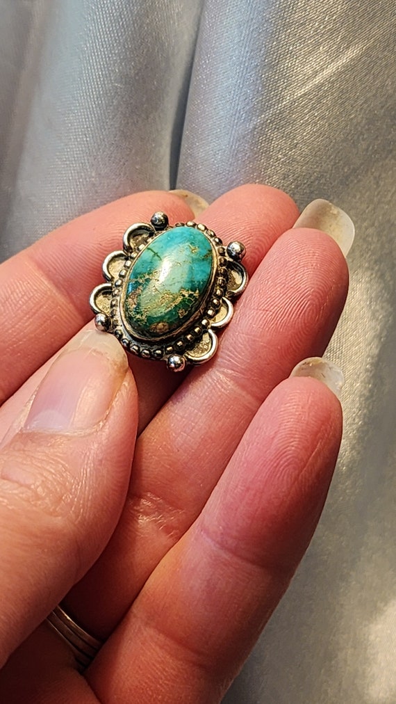 Vintage Sterling Silver and Turquoise Ring - image 6