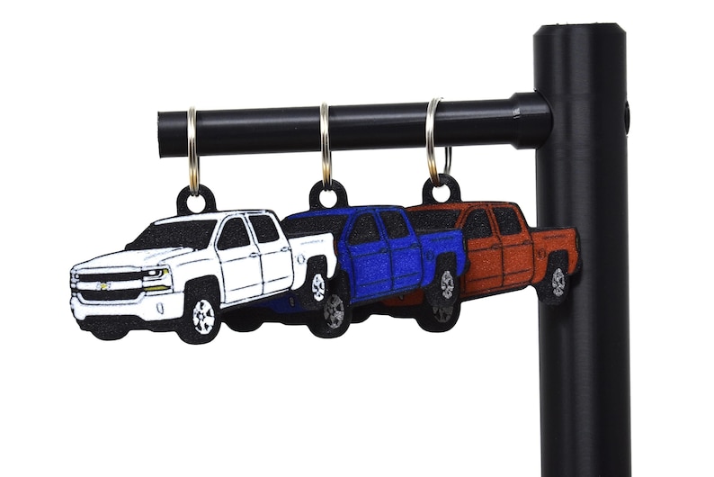 Chevy Keychain Compatible With Chevy Silverado 1500 Accessories - Toy Truck Gift - Foto 4