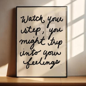 Chasing Rabbits Kunstdruck: Schwarz auf Hellbraun (Digitaler Download)