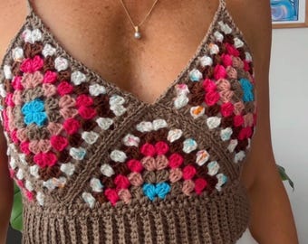 Video tutorial in Spanish of a step-by-step hand-knitted crochet top (Granny top)