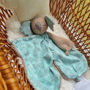 Baby lovey koala comforter toy, personalised Doudou baby shower gift, Mother’s Day gift, cozy blanket koala, gift for newborn gift 1 year ol