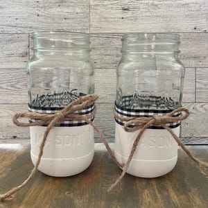 Set of 2 Decorative Farmhouse Upcycled Glass Jars Glass Vase (version 2)