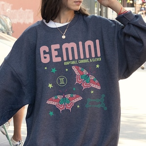Astrology Gemini VSCO Sweatshirt, Gift For Women, Retro Aesthetic Birth Sign, Birthday Gift Zodiac Sign Woman Vintage Graphic Trendy Clothes