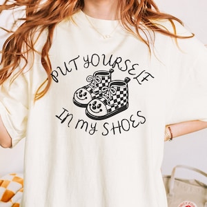 Clown Shoes Meme T-shirt, Vintage Funny Oversized GenZ Trendy Tiktok Gift Shirt, Unisex Comfort Colors y2k Retro Weirdcore tshirt