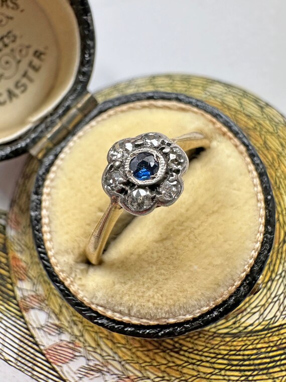 Antique 18ct gold and platinum sapphire and diamo… - image 1