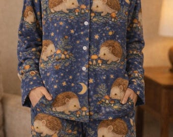 Pantalones de pijama de erizo, pijama Goblincore de bosque iluminado por la luna, pijama acogedor de animales del bosque para amantes de la naturaleza, conjunto de pijama genial, camisa Goblincore