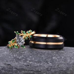 Bague pour couple avec quartz rutilé noir poire fine or jaune Alliance pour lui et pour elle, inspirée de la nature, bague émeraude pour homme, tungstène
