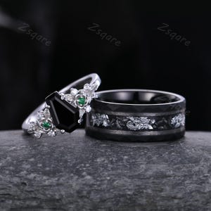 Coffin cut Black Onyx Couples Ring Vintage Matching Ring Set His and Hers Wedding Band Mens Meteorite Tungsten Ring Black Gemstone Ring