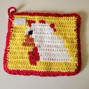 Set of 2 pot holder, trivet, hand crochet barn yard chicken, farm.