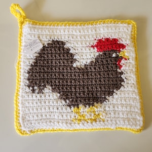 Hand crochet hen/ chicken pot holder, trivit Large