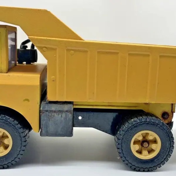 Vintage Tonka Mighty Dump Truck #2900 1967 Yellow Black Painted & Some Rust