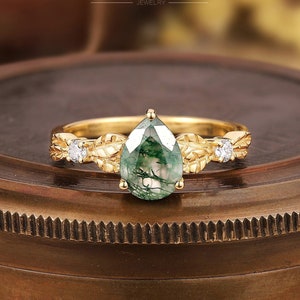 Pear shape Green Moss Agate Ring 14k solid gold Leaf Engagement Ring Moss Agate Promise Ring Vintage Bridal Wedding Ring Anniversary Gift
