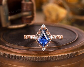 Vintage Drachenschliff Saphir Ring Einzigartige Saphir Verlobungsring Zierliche Filigrane Kunst Moissanite Braut Versprechen Ring Moissanite Gold Ring