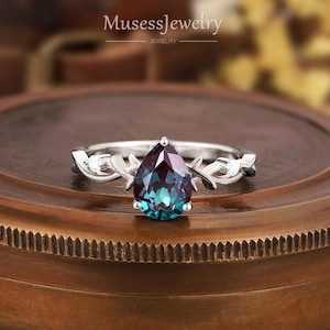 14K Solid Gold Pear Cut Alexandrite Twig Engagement Ring Unique Color Changing Alexandrite Promise Ring Art Deco Vine Wedding Ring for Women