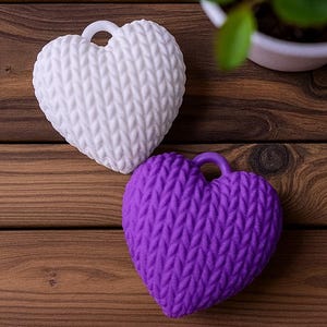 Gestrickter Herz Schlüsselanhänger – Geschenk für Sie, Taschenanhänger, Valentinstag