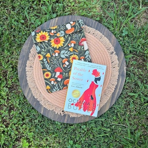 Book Sleeve | Pouch | Fall | Autumn | Green Red Mushrooms | Bookish Accessory | Gift for Readers | Padded | Protection | Reading | Kindle