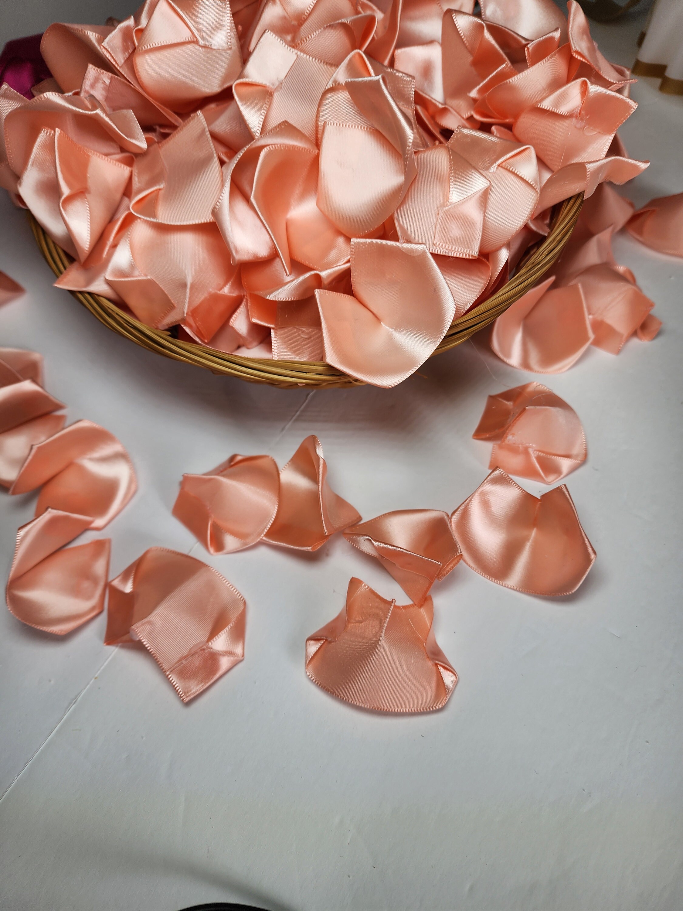 Ribbon Rose Petals, Artificial Flowers Petals, for DIY, Faux Rose ...