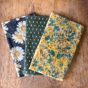 Beeswax Food Wraps - Reusable Eco-Friendly Kitchen Storage - Set of 3