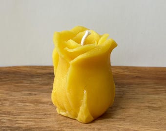 蜜蝋のバラのつぼみキャンドル、手作りの蜜蝋キャンドル、天然、ゆっくり燃える、芳香のある蜂蜜の香り、長持ち、無毒、手作りギフト。