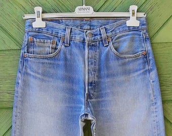 Vintage Levi's 501 Jeans aus den 90er Jahren, USA, helle Waschung, Größe 30