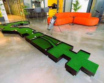 Campo de minigolf GRANDE: Sistema portátil de 7 módulos para oficinas, hoteles y eventos.