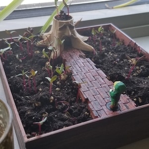 Jardín de escritorio con el árbol Deku de Legend of Zelda