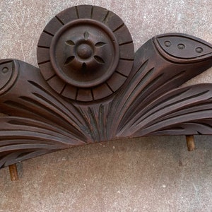 Carved Walnut Crown for Victorian Dresser Mirror or Headboard ca 1890s image 1